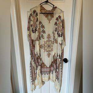 Like new one size Lovestitch boho kimono with tassels